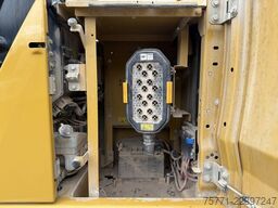 Caterpillar 323-07A KOPARKA GĄSIENNICOWA