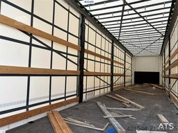 Kässbohrer Maxima curtain-sided trailer