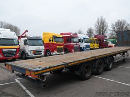 Pacton Fatbed trailer with twistlocks