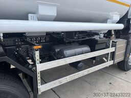 Mercedes-Benz Arocs 2136 A 4x4 Fuel Tank Truck (2 units)