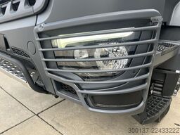Mercedes-Benz Arocs 2136 A 4x4 Fuel Tank Truck (2 units)