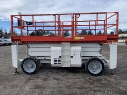 Genie GS3390 - 12,06 m - 4x4 - diesel