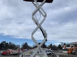 Genie GS3390 - 12,06 m - 4x4 - diesel