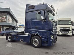 Mercedes-Benz Actros 1851 with Retarder