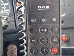 DAF CF 250 6x2*4 - Hooklift - HIAB 102 Crane - Manu...