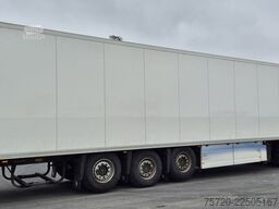 Schmitz SKO24 L  Liftachse