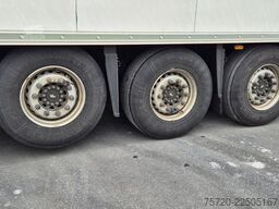 Schmitz SKO24 L  Liftachse