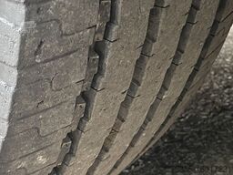 MERCEDES-BENZ Econic 2633 PLATZ Mülltonnenwaschanlage