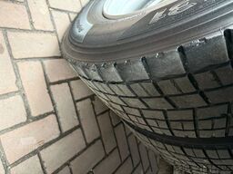 VOLVO FM 260 FM9-260 4X2 Koffer mit 2.000KG Ladebordwa