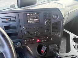 Mercedes-Benz Antos 2540