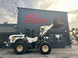 Komatsu WA 270