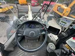 Komatsu WA 270