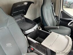 Volvo FL 210 Euro 6 D / 12 Ton / 293 dkm / Box / Laad...