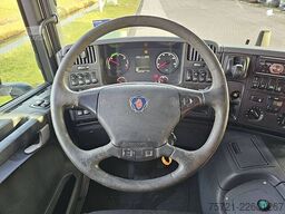SCANIA P320 6X2*4 LAMBERET FRIGO