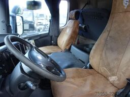 Scania P420 6x4 steelsprings