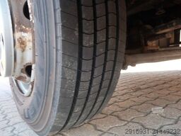 MERCEDES-BENZ Nr.1233 Atego 818 1.Hand / Ladeboardwand