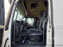 MERCEDES-BENZ Actros 1843