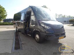 IVECO Rosero First FLHI XL 31 Sitze EURO 6