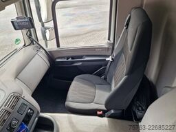 DAF CF 300 4x2 - Box - Low KM - Full air - Euro 6 -...