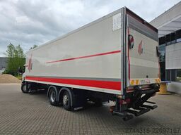 SCANIA P410 6x2-4