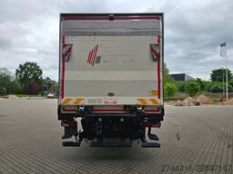 SCANIA P410 6x2-4