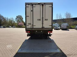 SCANIA P320 6x2-4