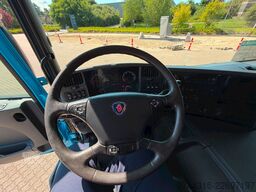 SCANIA P230