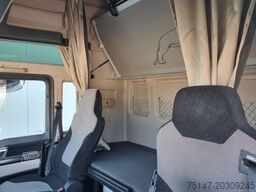 MAN TGX 18.460 4x2 LLS-U ACC Intarder XXL 2x Tank