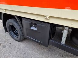 MERCEDES-BENZ 811 großes Haus / Doka 5 Sitzer AHK ex-DRK