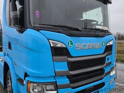 SCANIA P460