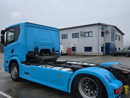 SCANIA P460
