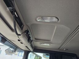 SCANIA P460