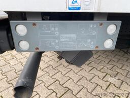 FUSO Canter 7C15 Koffer mit Ladebordwand