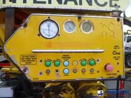 Mercedes Axor 1824 4x2 vacuum tank 8.1 m3