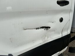 Ford Transit 2.0 TDCI Trend RWD / Box / Loadlift / F...