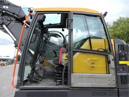 VOLVO ECR235EL