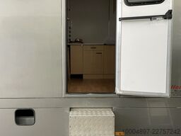 Mercedes-Benz Atego 815