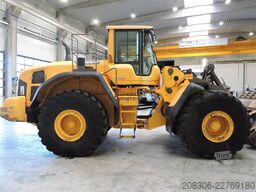 VOLVO L220G