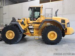 VOLVO L220G