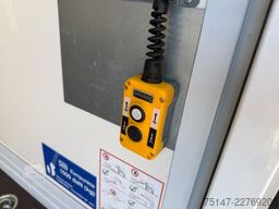 FUSO eCanter 9C18e Elektro Klima 3-Sitzer Koffer LBW