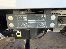 FUSO eCanter 9C18e Elektro Klima 3-Sitzer Koffer LBW