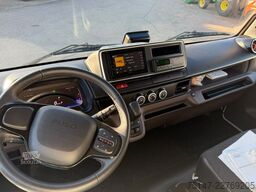 FUSO eCanter 9C18e Elektro Klima 3-Sitzer Koffer LBW