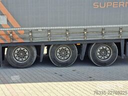 Schmitz Cargobull Curtainsider Mega
