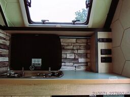  SPEEDCARAVAN BLACK ROAD