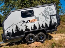  SPEEDCARAVAN BLACK ROAD