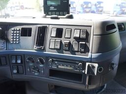 Volvo FH 440 E5 6×2 Schmitz Refrigerator – pas