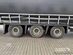 Schmitz Cargobull Curtainsider Mega Getränke