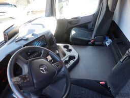 Mercedes-Benz Actros 2532 L Bak + klep 2000 KG LIKE NEW!! TUF...