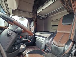 DAF XF 530 SuperSpaceCab 6x2*4 - Chassis 740 cm - L...