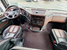 DAF XF 530 SuperSpaceCab 6x2*4 - Chassis 740 cm - L...